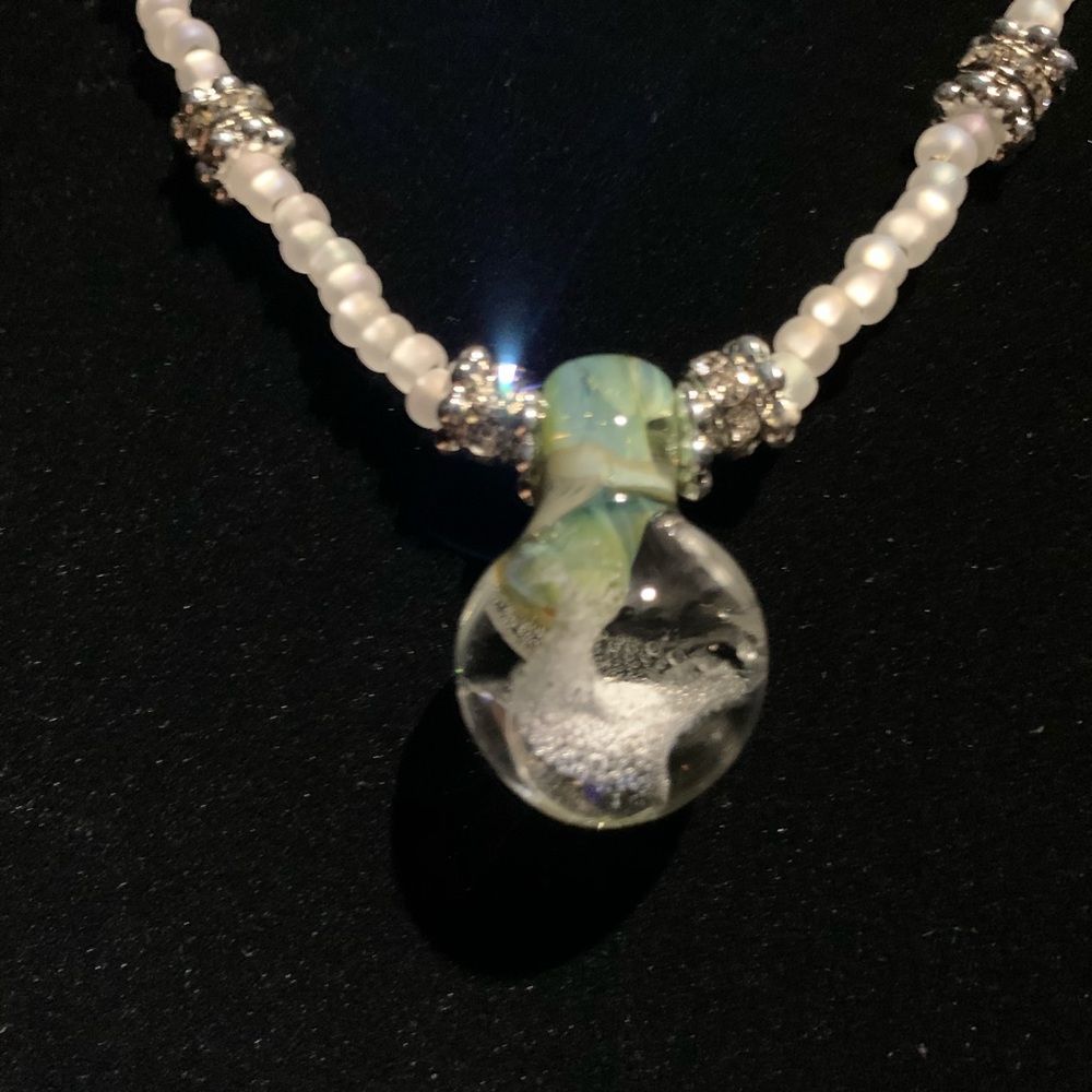 Pendant necklace
